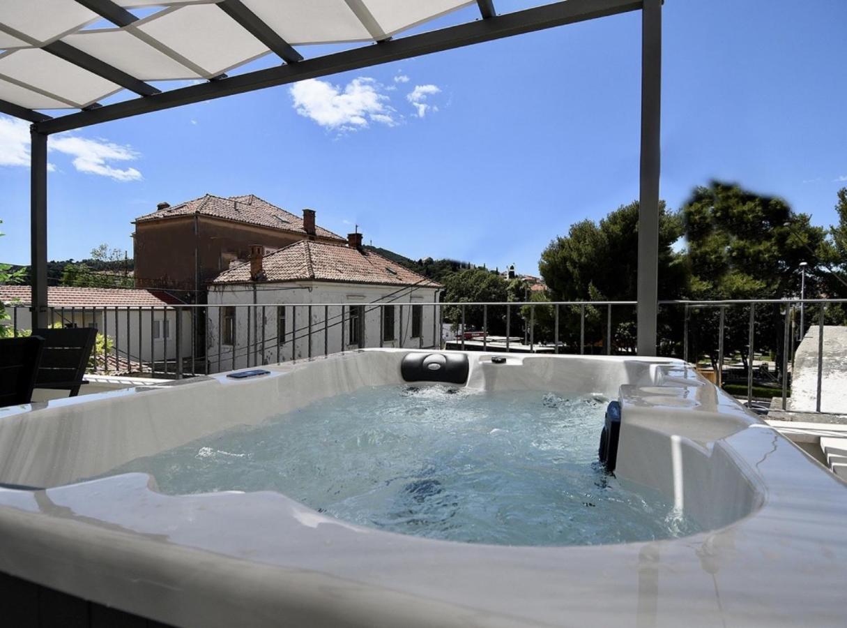 Jacuzzi Apartment Mickey Dubrovnik Exterior photo